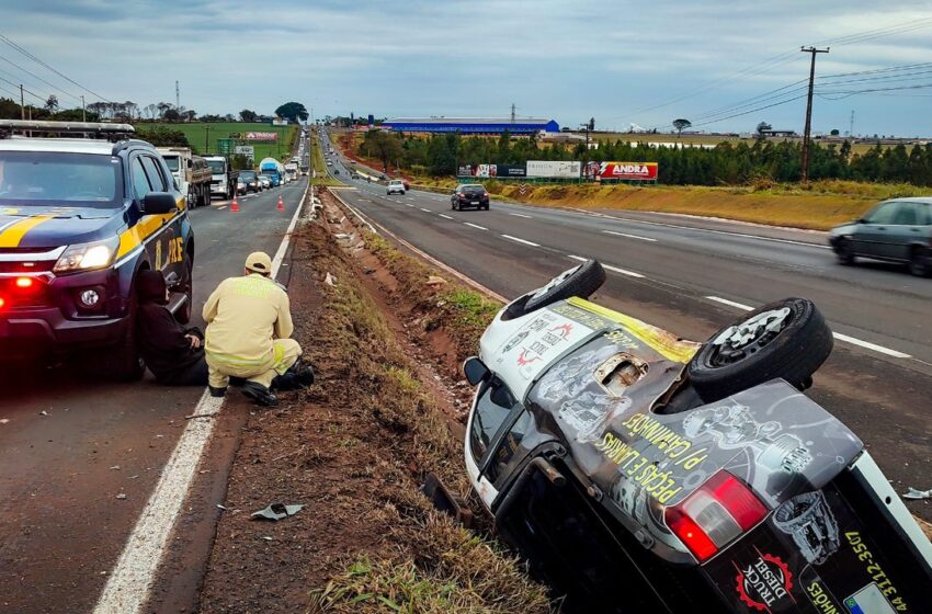  PRF registra capotamento na BR-376 em Maringá