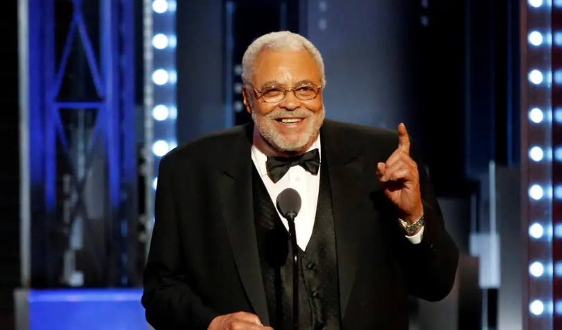  Voz de Darth Vader, James Earl Jones morre aos 93 anos