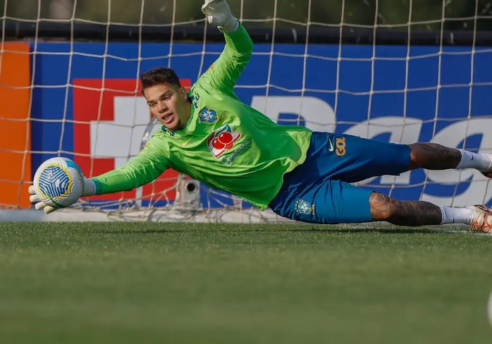  Seleção brasileira treina em Curitiba para eliminatórias da Copa