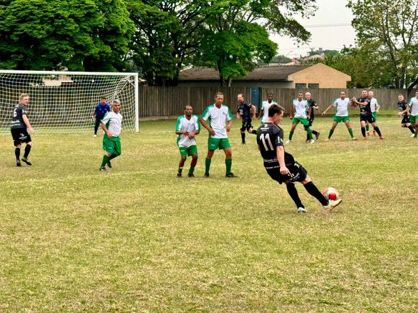  Fazenda Rio Grande ganha a segunda e está na semifinal do Master 50+