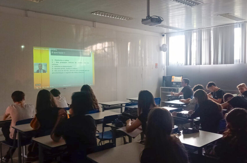  PCPR conscientiza 2,7 mil alunos em palestra online sobre cyberbullying