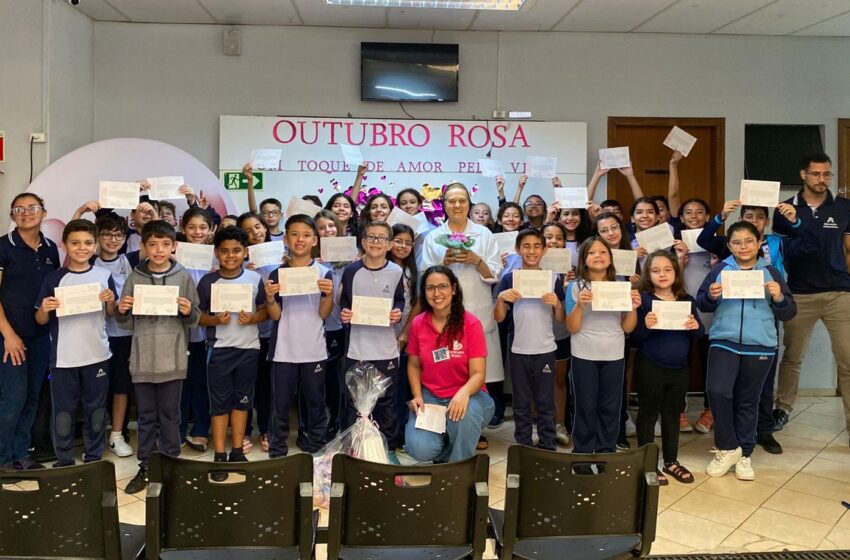  Coral de Alunos da Escola Adventista emociona pacientes na Unidade de Tratamento do Câncer