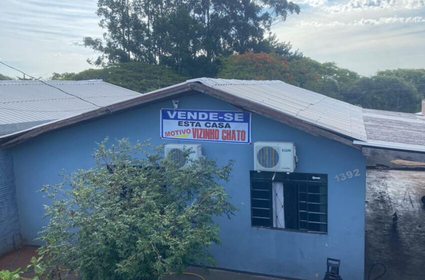  Placa de venda com frase inusitada viraliza em Jardim Alegre