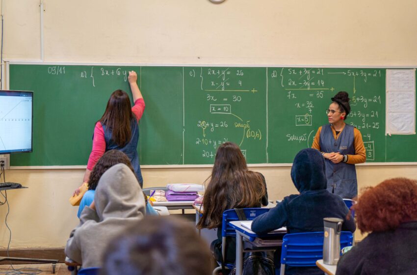  Educação anuncia mais 1.100 vagas para professores aprovados em concurso público