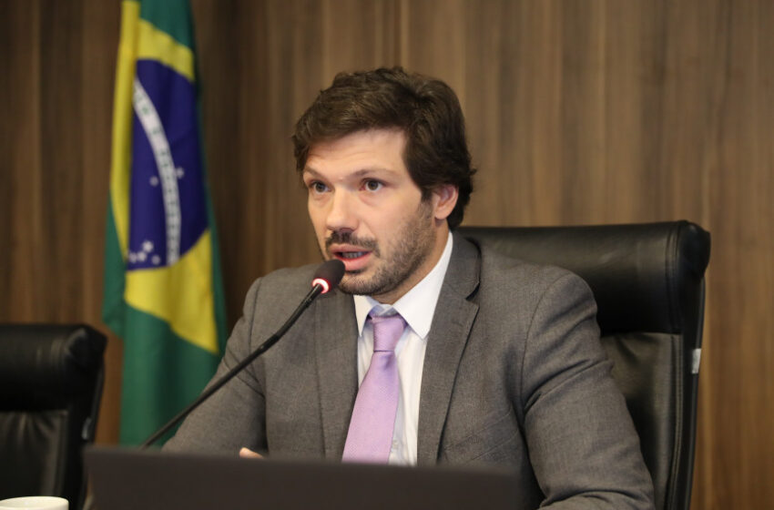  Composição da Assembleia será alterada após eleição do deputado Tiago Amaral (PSD) em Londrina no 2° turno