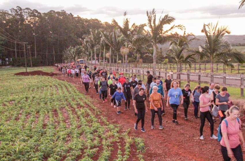  1° Caminhada da Lua teve mais de 600 participantes