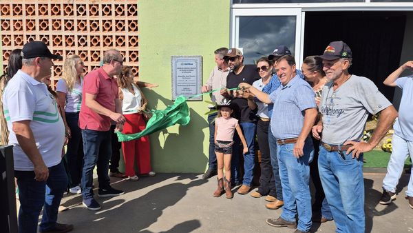  Prefeitura de Ivaiporã inaugura Centro de Eventos e Recinto de Leilões Sebastião José Pereira