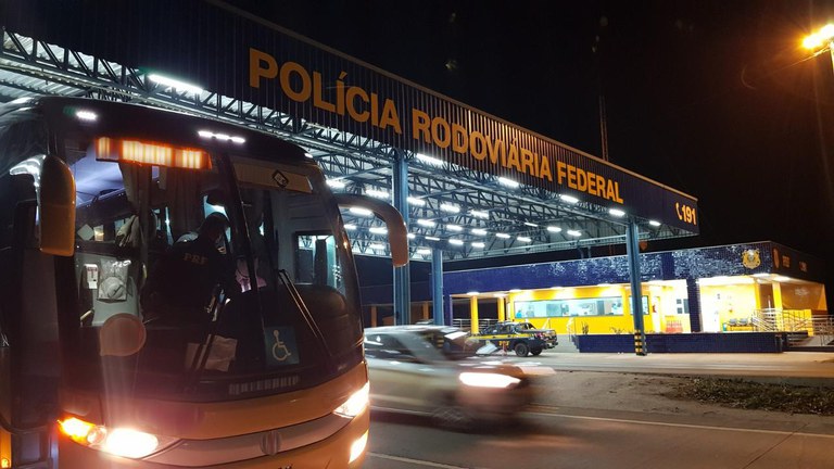  PRF acompanha deslocamento de torcidas para a final da Libertadores