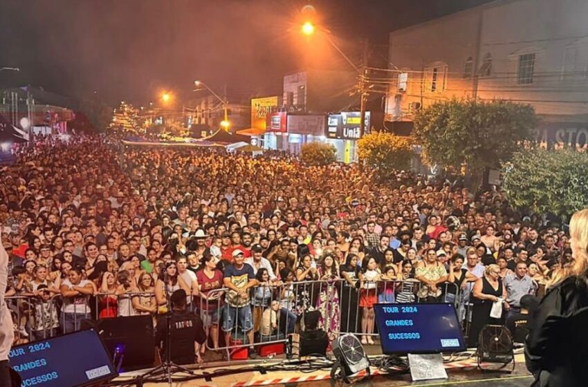  Celebração dos 69 anos de São Pedro do Ivaí atraí milhares com Show do cantor Leonardo