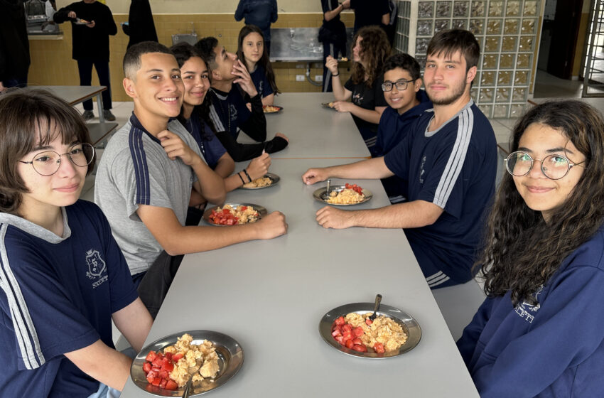  4,3 mil toneladas de alimentos: Governo entrega última remessa da merenda para as escolas