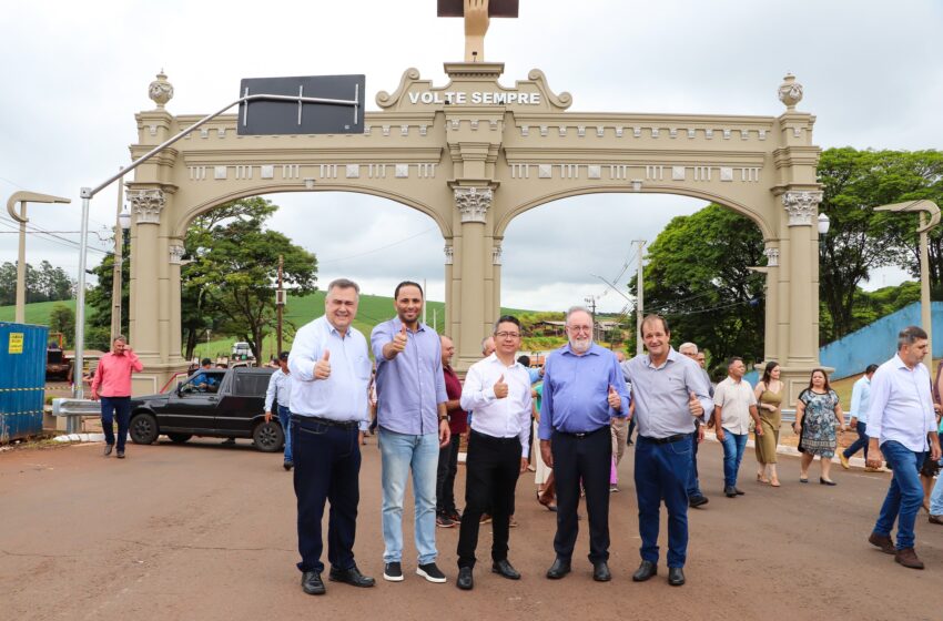  Prefeito Furlan inaugura novo Portal de Jardim Alegre