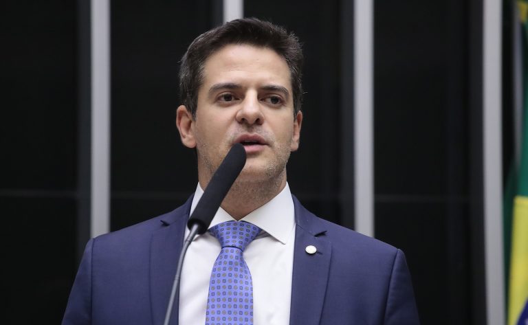  Câmara aprova novo prazo para registro de armas de fogo