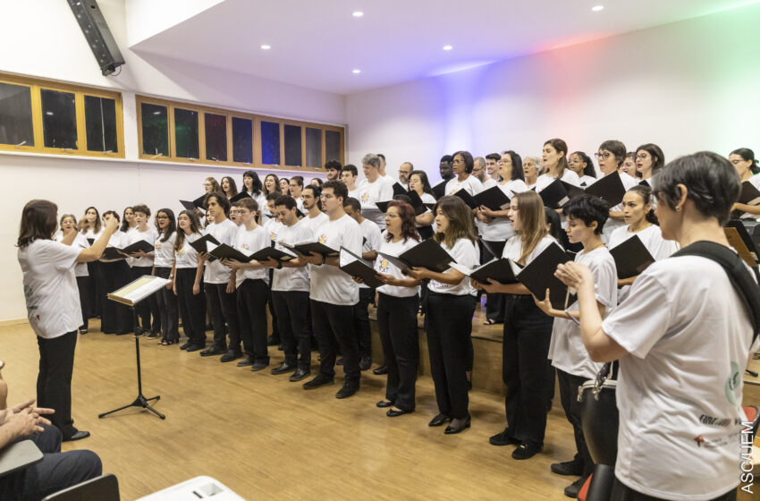  Coro Escola Universitário da UEM se apresentará no Centro Cultural Olívia Hauptmann de Ivaiporã dia 17