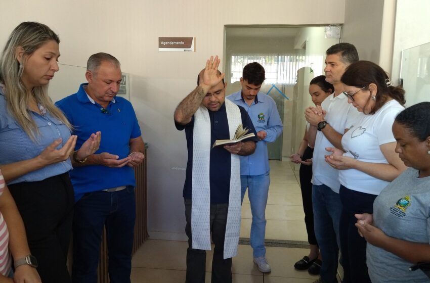  Padre Valdinei Rodrigo abençoa Posto de Saúde Central em São Pedro do Ivaí