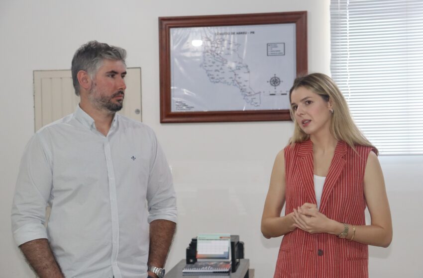  Prefeito Renan Romanichen e vice-prefeito Rodrigo recebem deputada federal Luísa Canziani em Cândido de Abreu