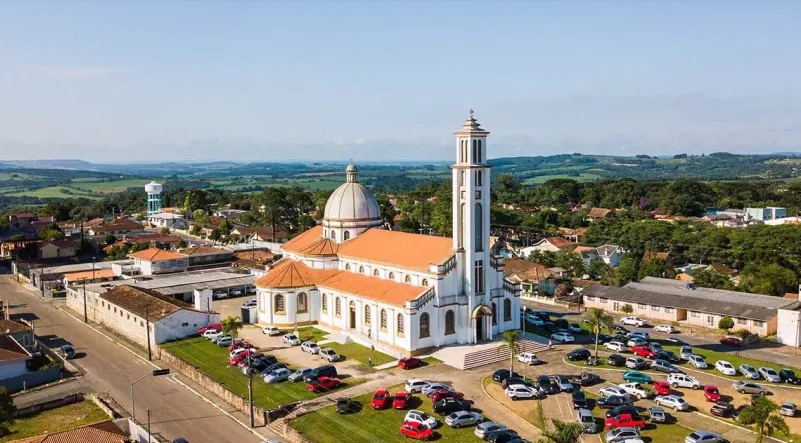  Prefeitura do Paraná abre concurso com salários de até R$ 11,6 mil